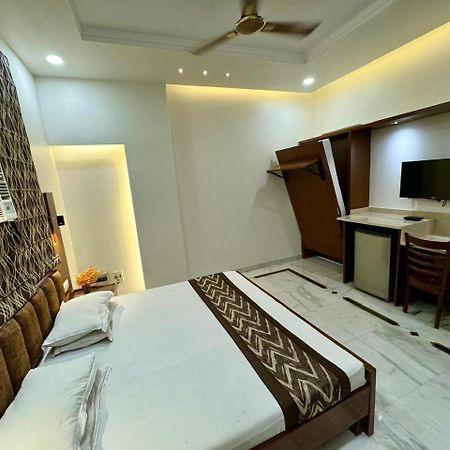 Hotel C Park - Karol Bagh, New Delhi Exterior photo